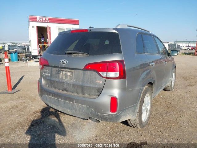 KIA SORENTO LX 2014 5XYKTDA7XEG468063 Image 4