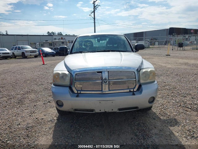 30094492 :رقم المزاد ، 1D7HW48N95S136511 vin ، 2005 Dodge Dakota Quad Slt مزاد بيع
