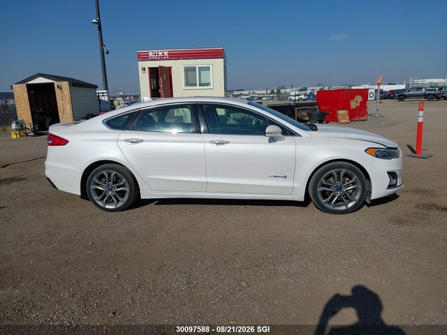 3FA6P0RU3KR227087 Ford Fusion Titanium