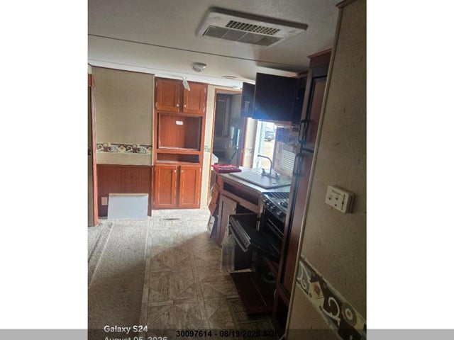 2010 Crossroads Zinger Rv მანქანა იყიდება აუქციონზე, vin: 4V0TC3227AA011633, აუქციონის ნომერი: 30097614