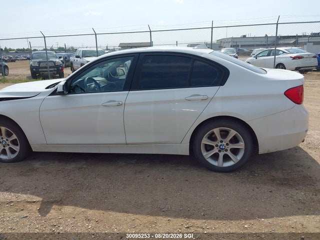 30095253 :رقم المزاد ، WBA3B3C51DF542756 vin ، 2013 Bmw 328 Xi مزاد بيع