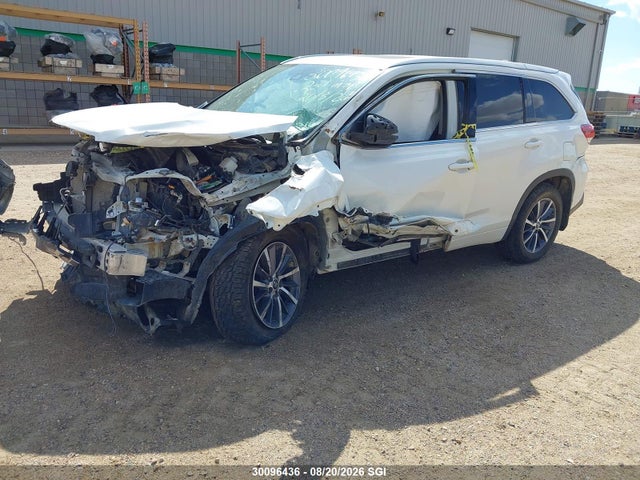 Продажа на аукционе авто 2018 Toyota Highlander Se/xle, vin: 5TDJZRFHXJS549201, номер лота: 30096436