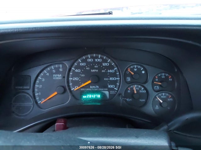 2000 Chevrolet Silverado C1500 მანქანა იყიდება აუქციონზე, vin: 1GCEC14V3YZ367829, აუქციონის ნომერი: 30097626