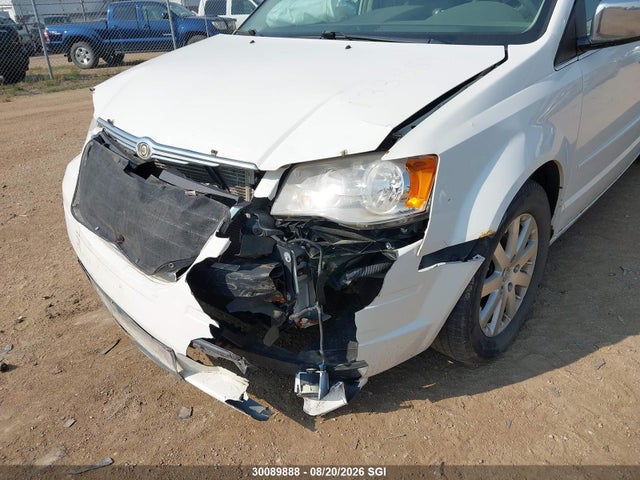 30089888 :رقم المزاد ، 2A8HR54P48R133884 vin ، 2008 Chrysler Town & Country Touring مزاد بيع