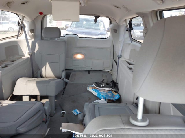 30089888 :رقم المزاد ، 2A8HR54P48R133884 vin ، 2008 Chrysler Town & Country Touring مزاد بيع