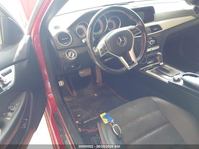 WDDGJ8JB3EG221431 Mercedes-Benz C 350 4matic