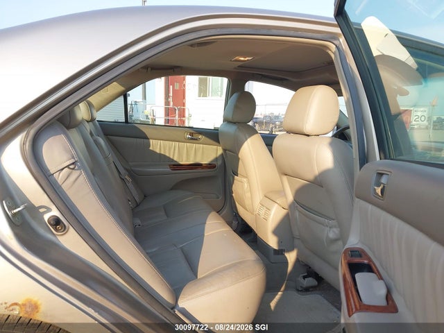 2004 Toyota Camry Le/xle/se მანქანა იყიდება აუქციონზე, vin: 4T1BF30K94U583494, აუქციონის ნომერი: 30097722
