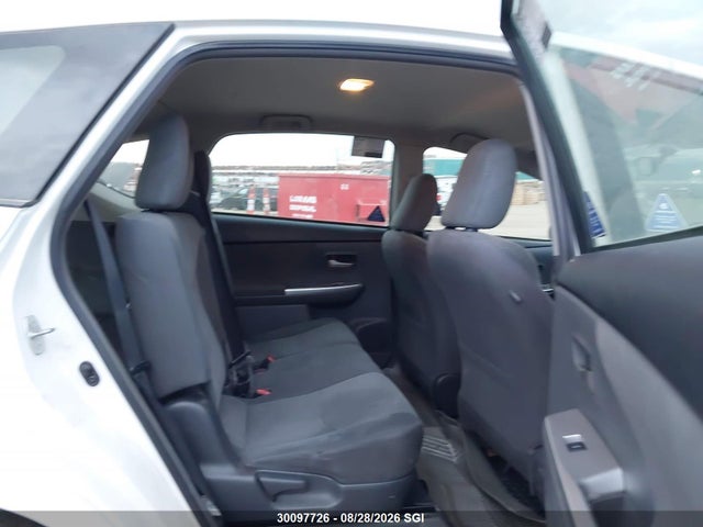 Toyota PRIUS V 2014 JTDZN3EU3EJ002834 Image 8