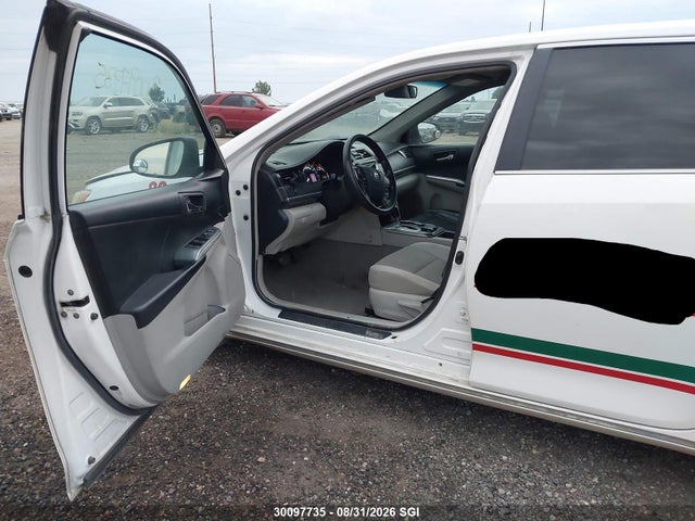 30097735 :رقم المزاد ، 4T1BD1FK3CU013863 vin ، 2012 Toyota Camry Hybrid/le/xle مزاد بيع