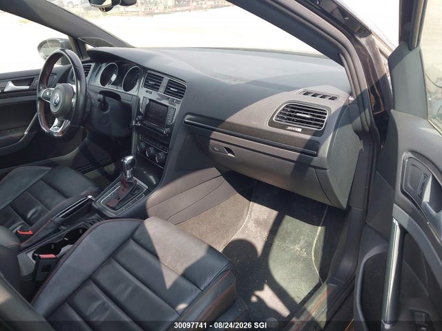 3VW4T7AU6FM005824 Volkswagen GTI