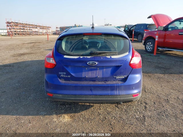 1FADP3N27EL267317 Ford Focus Titanium