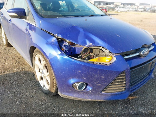 1FADP3N27EL267317 Ford Focus Titanium