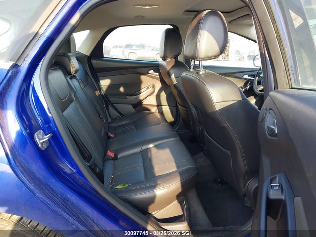 1FADP3N27EL267317 Ford Focus Titanium