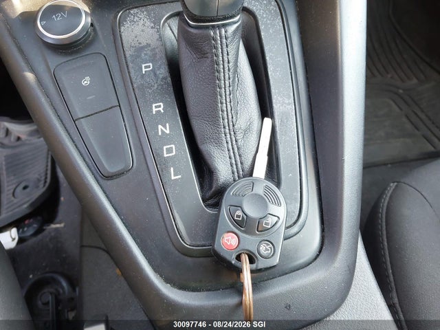 Ford FOCUS SE 2017 1FADP3F2XHL301012 Image 11