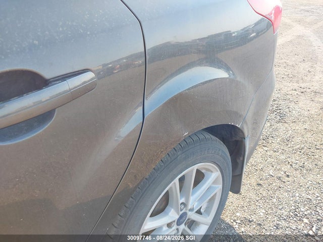 Ford FOCUS SE 2017 1FADP3F2XHL301012 Image 17
