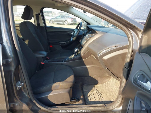 Ford FOCUS SE 2017 1FADP3F2XHL301012 Image 5