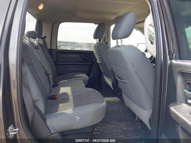 30097747 :رقم المزاد ، 1C6RR7KT1KS685265 vin ، 2019 Ram 1500 Classic Tradesman مزاد بيع