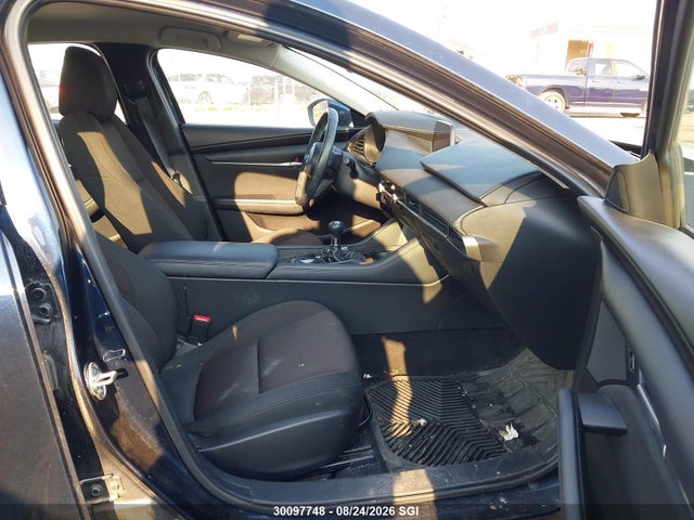 Mazda 3 Preferred 2021 JM1BPAC75M1342675 Image 5