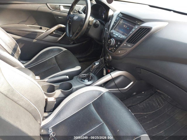 2013 Hyundai Veloster Turbo მანქანა იყიდება აუქციონზე, vin: KMHTC6AE2DU090263, აუქციონის ნომერი: 30093249