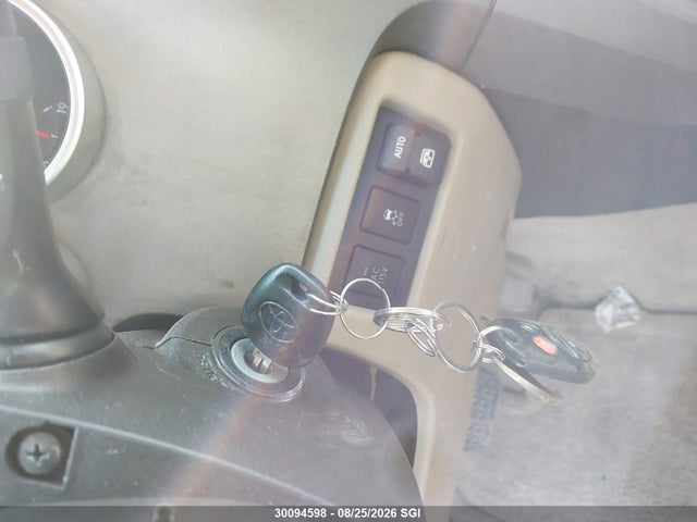 30094598 :رقم المزاد ، 5TDDY5G11AS024361 vin ، 2010 Toyota Sequoia Platinum مزاد بيع