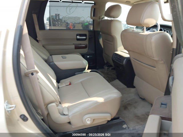 30094598 :رقم المزاد ، 5TDDY5G11AS024361 vin ، 2010 Toyota Sequoia Platinum مزاد بيع