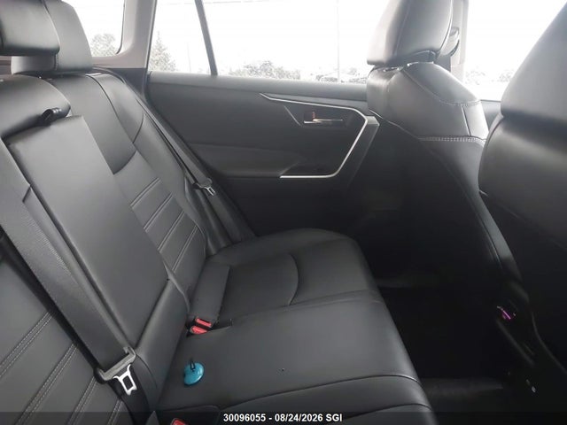 2T3R1RFV8RW434090 Toyota Rav4 Xle/xle Premium