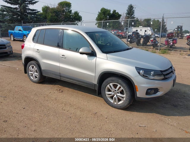 30083423 :رقم المزاد ، WVGJV3AX9DW592290 vin ، 2013 Volkswagen Tiguan S/se/sel مزاد بيع