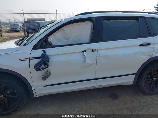 Продажа на аукционе авто 2024 Volkswagen Tiguan Se R-line Black, vin: 3VV8B7AX0RM150025, номер лота: 30095728
