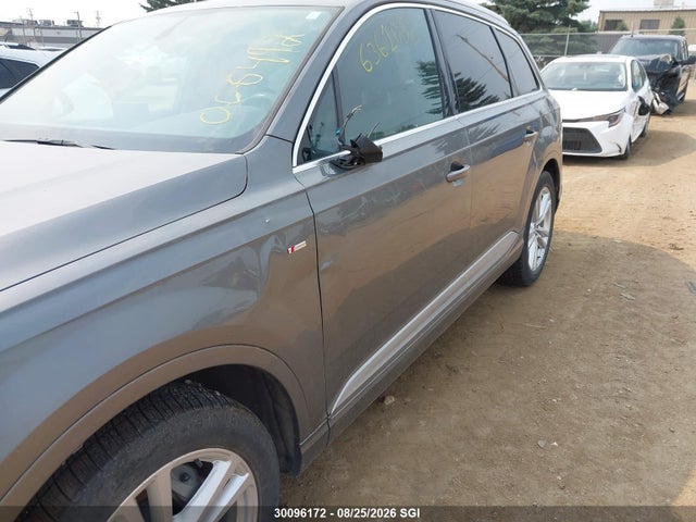 Продажа на аукционе авто 2017 Audi Q7 Progressiv S-line, vin: WA1MAAF7XHD006492, номер лота: 30096172