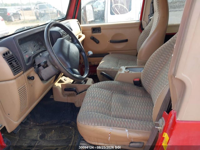 2000 Jeep Wrangler / Tj Sport მანქანა იყიდება აუქციონზე, vin: 1J4FA49S5YP776950, აუქციონის ნომერი: 30094124