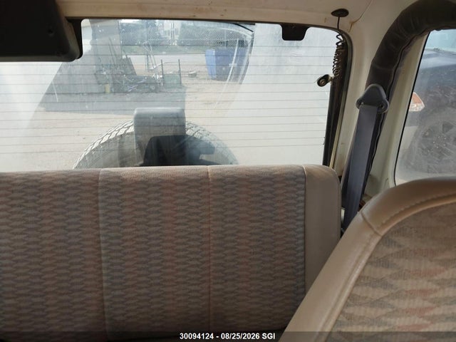 2000 Jeep Wrangler / Tj Sport მანქანა იყიდება აუქციონზე, vin: 1J4FA49S5YP776950, აუქციონის ნომერი: 30094124