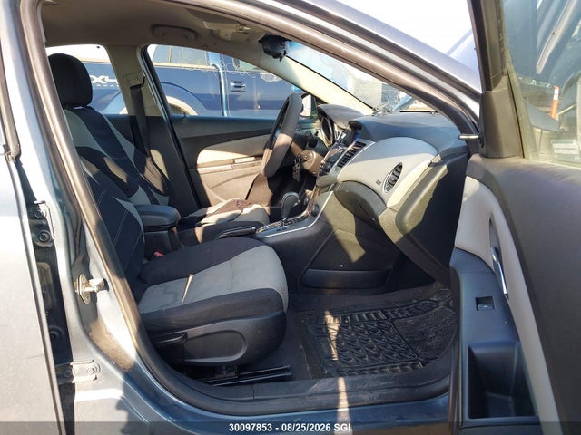 30097853 :رقم المزاد ، 1G1PC5SH1C7344365 vin ، 2012 Chevrolet Cruze Ls مزاد بيع