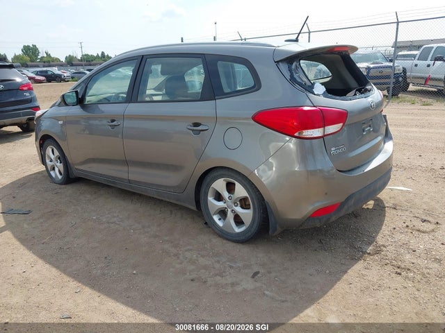 KIA Rondo 2014 KNAHT8A38E7053915 Image 3
