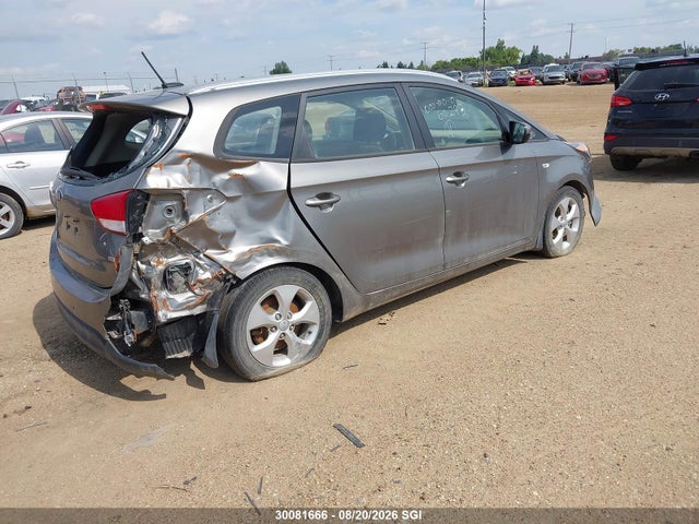 KIA Rondo 2014 KNAHT8A38E7053915 Image 4