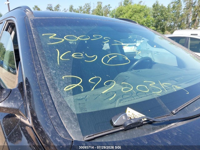 30095714 :رقم المزاد ، KM8SNDHFXJU258719 vin ، 2018 Hyundai Santa Fe Se/limited مزاد بيع