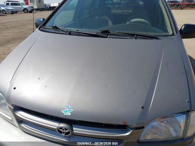 1998 Toyota Sienna Le/xle მანქანა იყიდება აუქციონზე, vin: 4T3ZF13C2WU000961, აუქციონის ნომერი: 30097917