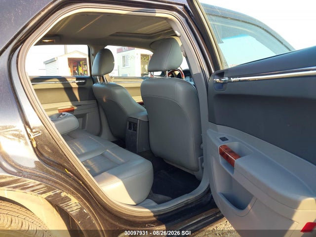 Продаж на аукціоні авто 2005 Chrysler 300 Touring, vin: 2C3AA53G05H625917, номер лоту: 30097931