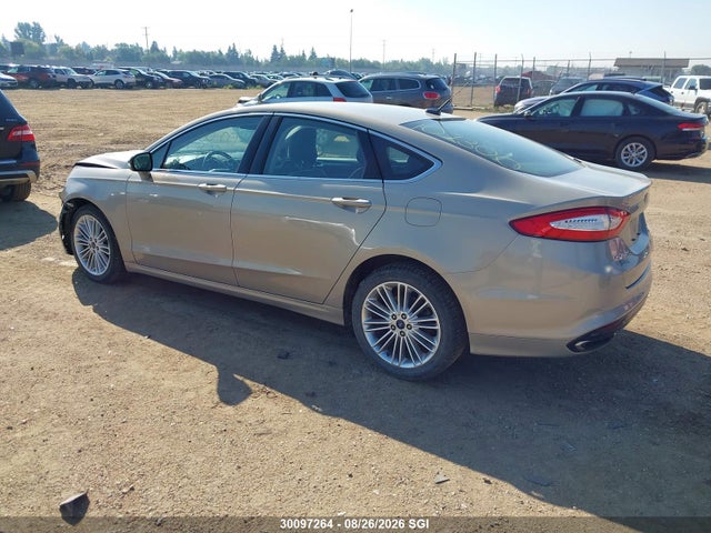 3FA6P0T9XFR107300 Ford FUSION SE