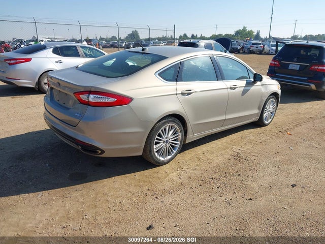3FA6P0T9XFR107300 Ford FUSION SE