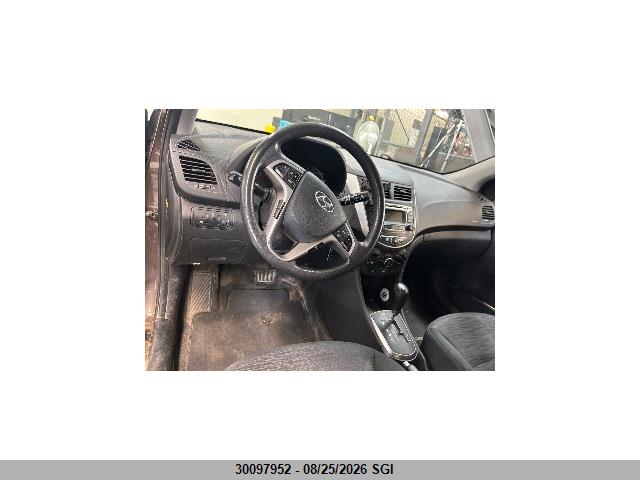 KMHCT5AE0GU261560 Hyundai ACCENT SE
