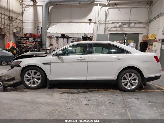 2010 Ford Taurus Sel მანქანა იყიდება აუქციონზე, vin: 1FAHP2HW3AG170659, აუქციონის ნომერი: 30093490