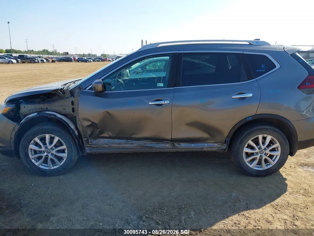 5N1AT2MV2JC705858 Nissan Rogue Sv/sl
