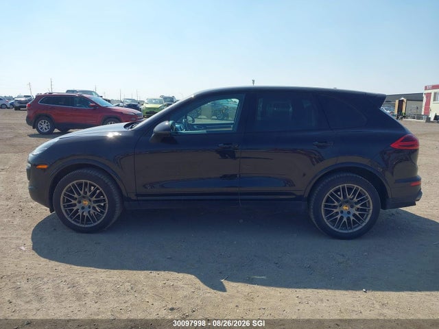 Porsche Cayenne 2017 WP1AA2A23HKA82897 Image 13