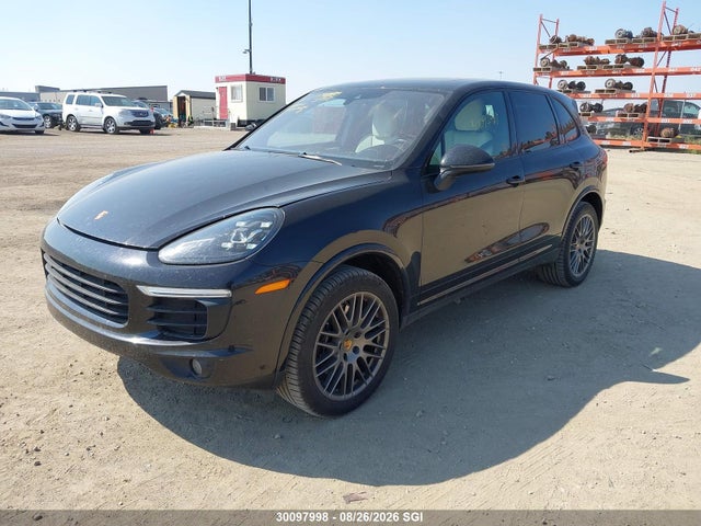 Porsche Cayenne 2017 WP1AA2A23HKA82897 Image 2