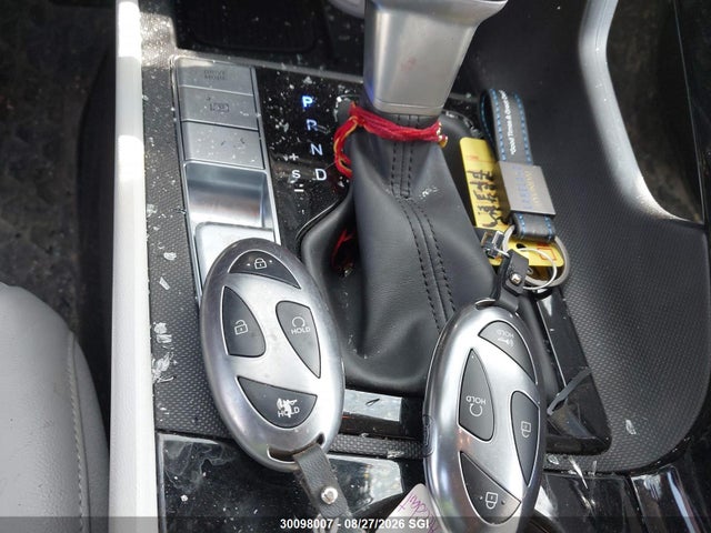 KMHLN4DG9SU953942 Hyundai Elantra Luxury