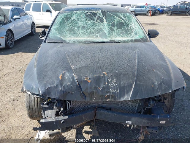 KMHLN4DG9SU953942 Hyundai Elantra Luxury