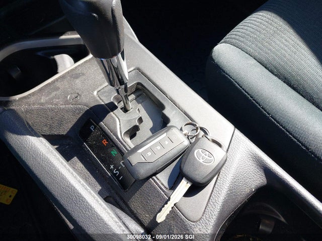 Toyota RAV4 LE 2016 2T3BFREV0GW471975 Image 11