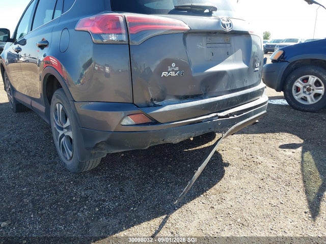 Toyota RAV4 LE 2016 2T3BFREV0GW471975 Image 16
