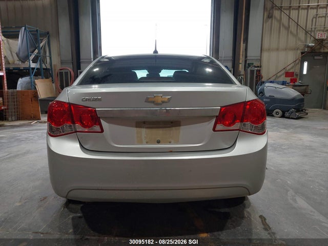30095182 :رقم المزاد ، 1G1PC5SH9C7406045 vin ، 2012 Chevrolet Cruze Ls مزاد بيع