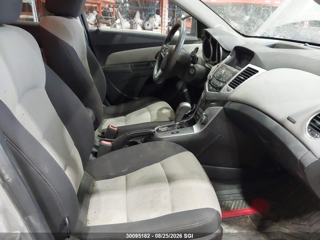 30095182 :رقم المزاد ، 1G1PC5SH9C7406045 vin ، 2012 Chevrolet Cruze Ls مزاد بيع